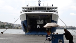 Πειραιάς: Κανονικά τα δρομολόγια των πλοίων, πού παραμένει σε ισχύ το απαγορευτικό