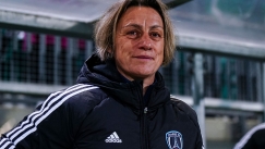 προπονητρια Paris FC