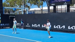 Στέφανος και Πέτρος Τσιτσιπάς στο Australian Open