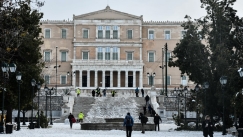 Κακοκαιρία: «Δεν αποκλείεται να χιονίσει στο κέντρο της Αθήνας» λέει ο Μαρουσάκης, «δεν πιστεύω ότι θα γίνει», υποστηρίζει ο Καλλιάνος (vids)