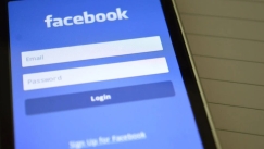 «Έπεσε» το Facebook: Πολλά προβλήματα σε εκατομμύρια χρήστες 