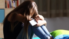 «Μαμά δεν θέλω να έρθει ο παππούς»: Η φρίκη που ζούσε το κορίτσι στο Κερατσίνι από τα 9 της χρόνια