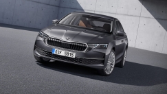 Όσα άλλαξαν στη νέα Octavia, το best seller της Skoda (vid)