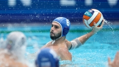 Ο Παπαναστασίου με τη μπάλα σε ματς της Εθνικής πόλο