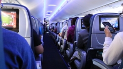 Αεροσυνοδός αποκαλύπτει τα πιο βρώμικα μέρη στο αεροπλάνο