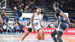 Ο Ντι Τζέι Κούπερ. 