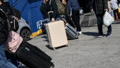 Τρόμος στον Αργοσαρωνικό: Πλοίο επέστρεψε στον Πειραιά μετά από βλάβη και φήμες ότι «μπάζει νερά»