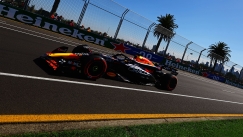 Τίποτα δεν σταματά τον Φερστάπεν που πήρε την pole και στην Αυστραλία