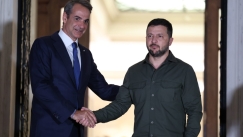 Έκρηξη κοντά στην αυτοκινητοπομπή του Ζελένσκι: Φέρεται να έγινε στα 150 μέτρα από την ελληνική αποστολή (vid)