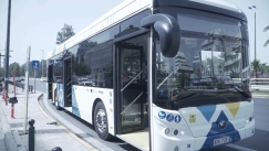 Στους δρόμους της Αθήνας το πρώτο ηλεκτρικό λεωφορείο (vid)