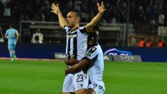 Ο Ζοαν Σάστρε πανηγυρίζει το γκολ της νίκης επί της ΑΕΚ 