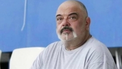 Στο νοσοκομείο εδώ και τρεις εβδομάδες ο Στηβ Ντούζος: Τα προβλήματα υγείας που αντιμετωπίζει (vid)