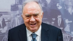 Το comeback του Σωκράτη Κόκκαλη