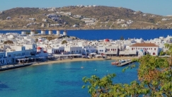 Στην «τσιμπίδα» της ΑΑΔΕ για φοροδιαφυγή γνωστός καλλιτέχνης και επιχειρηματίες στην εστίαση στη Μύκονο 