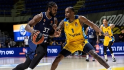 Ο Σέμι Οτζελέγε.