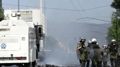 Επεισόδια και χημικά μετά το συλλαλητήριο για την αλλαγή ιδιοκτησίας στον Παναθηναϊκό: Δέκα προσαγωγές από την αστυνομία (vid) 