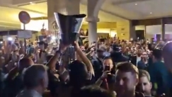 Αποθέωση στο ξενοδοχείο.