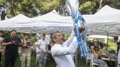 Ο Ραζβάν Λουτσέσκου στο πάρτι των Πρωταθλητών Ελλάδας
