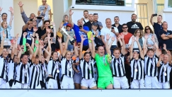 Η απονομή του Κυπέλλου στη γυναικεία ομάδα του ΠΑΟΚ