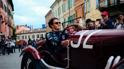 Ο Ράσελ οδήγησε αγωνιστικό της Mercedes ηλικίας 100 ετών (vid)