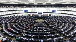 Russiagate στο Ευρωκοινοβούλιο: Κλειδί για το μαύρο χρήμα από τη Ρωσία ένας Γάλλος υπάλληλος ευρωβουλευτών