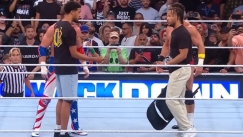 Μπράνσον και Χαλιμπέρτον σε αγώνα WWE 