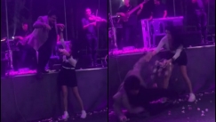 Η στιγμή που ο Βασίλης Τερλέγκας πέφτει από την σκηνή ενώ τραγουδάει (vid)