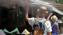 Επιμένει ο καύσωνας με τα 43αρια: Πόσο θα διαρκέσουν οι υψηλές θερμοκρασίες (vid)