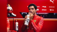 Σάινθ: «Προτιμώ να πάω σε μικρομεσαία ομάδα της F1 παρά να μείνω ένα χρόνο εκτός δράσης»