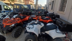 Έφοδος της Τροχαίας στη Ζάκυνθο, ακινητοποιήθηκαν 30 «γουρούνες» (vid)