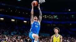 Ο Ντίνος Μήτογλου.