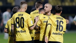 Η ομάδα του Αρη πανηγυρίζει