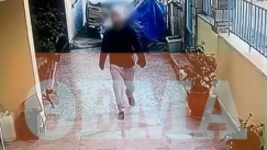 Πανούργα Θεσσαλονικιά έβαλε διαρρήκτη να κλέψει το λάπτοπ του πρώην συντρόφου της: Βίντεο ντοκουμέντο από τη ληστεία