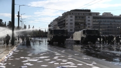 Η Δημογλίδου εξήγησε γιατί έγινε η χρήση της «αύρας» στο Σύνταγμα: Πάνω από 120 προσαγωγές και 27 συλλήψεις