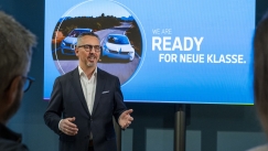 Η BMW υπόσχεται 30% ταχύτερη φόρτιση και 30% μεγαλύτερη αυτονομία