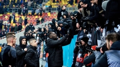 Οι παίκτες του ΠΑΟΚ πήγαν στους οπαδούς τους στο Βουκουρέστι