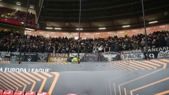 «Μα να ταξιδεύουν στον χιονιά έξι χιλιάδες άνθρωποι για μία ομάδα…»