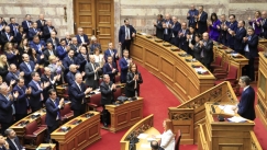 Δεν πέρασε η πρόταση δυσπιστίας κατά της κυβέρνησης: Χειροκροτήματα από τους βουλευτές της ΝΔ (vid)