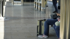 Η Air Canada κλήθηκε να αποζημιώσει επιβάτη για τις χαμένες αποσκευές του και μετά του έκανε μήνυση γιατί ξόδεψε χιλιάδες ευρώ σε ρούχα!