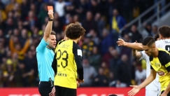 Ο Φέλιξ Μπριχ βγάζει κόκκινη κάρτα στον Κοτάρσκι