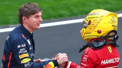 Οι Χάμιλτον και Φερστάπεν θέλουν επιστροφή στους V10 κινητήρες