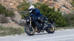 Honda CB1000 Hornet: Με χαρακτήρα Streetfighter και επιδόσεις Superbike (vid)