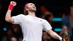 tsitsipas_celebration