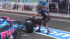 Η Alpine έβγαλε τον Γκασλί στην πίστα με την κουβέρτα πάνω στον τροχό (vid)