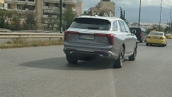 Ποιο είναι το μεγάλο ηλεκτρικό SUV με πινακίδες Νορβηγίας που συναντήσαμε στην Αθήνα