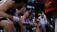 Ο Γιόκιτς με το πινακάκι του προπονητή 