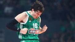 Φοβερός Όσμαν, τραγούδησε σύνθημα στα ελληνικά: «Στο Άμπου Ντάμπι θα 'ρθω, Πανάθα, για σένα» (vid) 