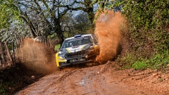 Οι Παπαδημητρίου και Κουζιώνη θριάμβευσαν στο Ολυμπιακό Ράλλυ του 2025