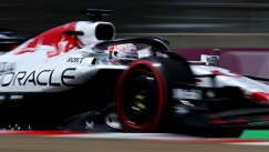 O φοβερός γύρος του Φερστάπεν στη Σουζούκα με ρεκόρ πίστας, που τού έδωσε την pole (vid)