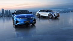 H Alpine A390 είναι ένα fastback που σε... ηλεκτρίζει με 470 ίππους (vid)